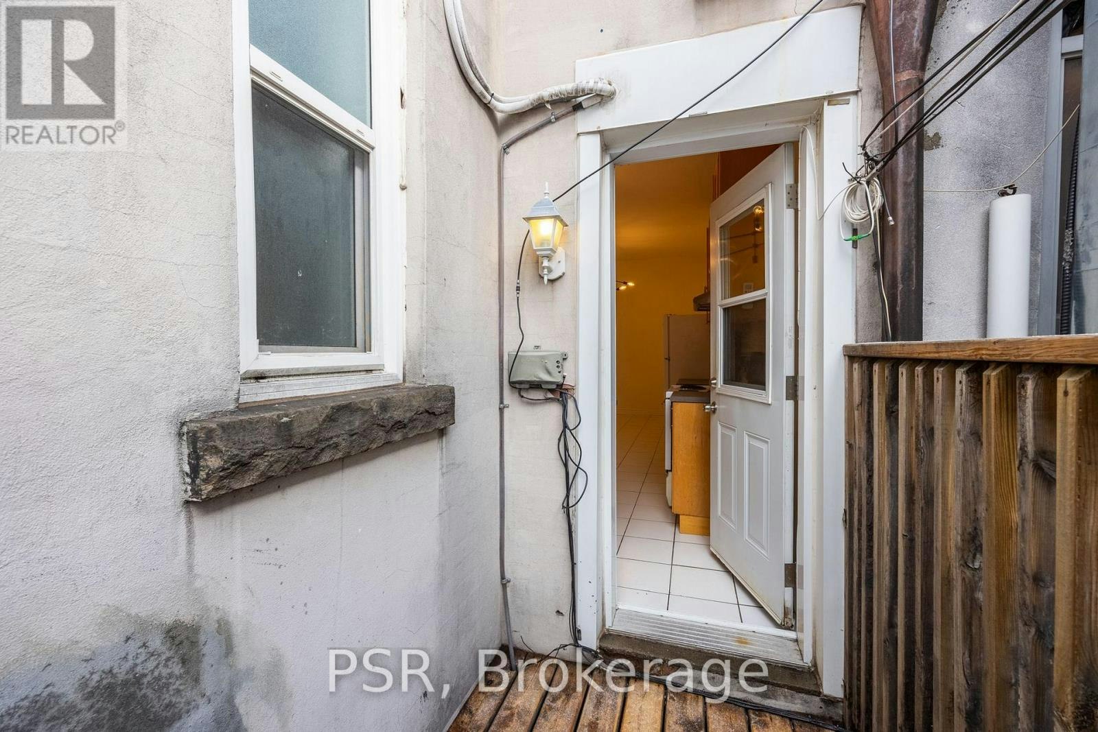 FRONT-112 Ossington Avenue, Toronto, ON, M6J 2Z4 - 23