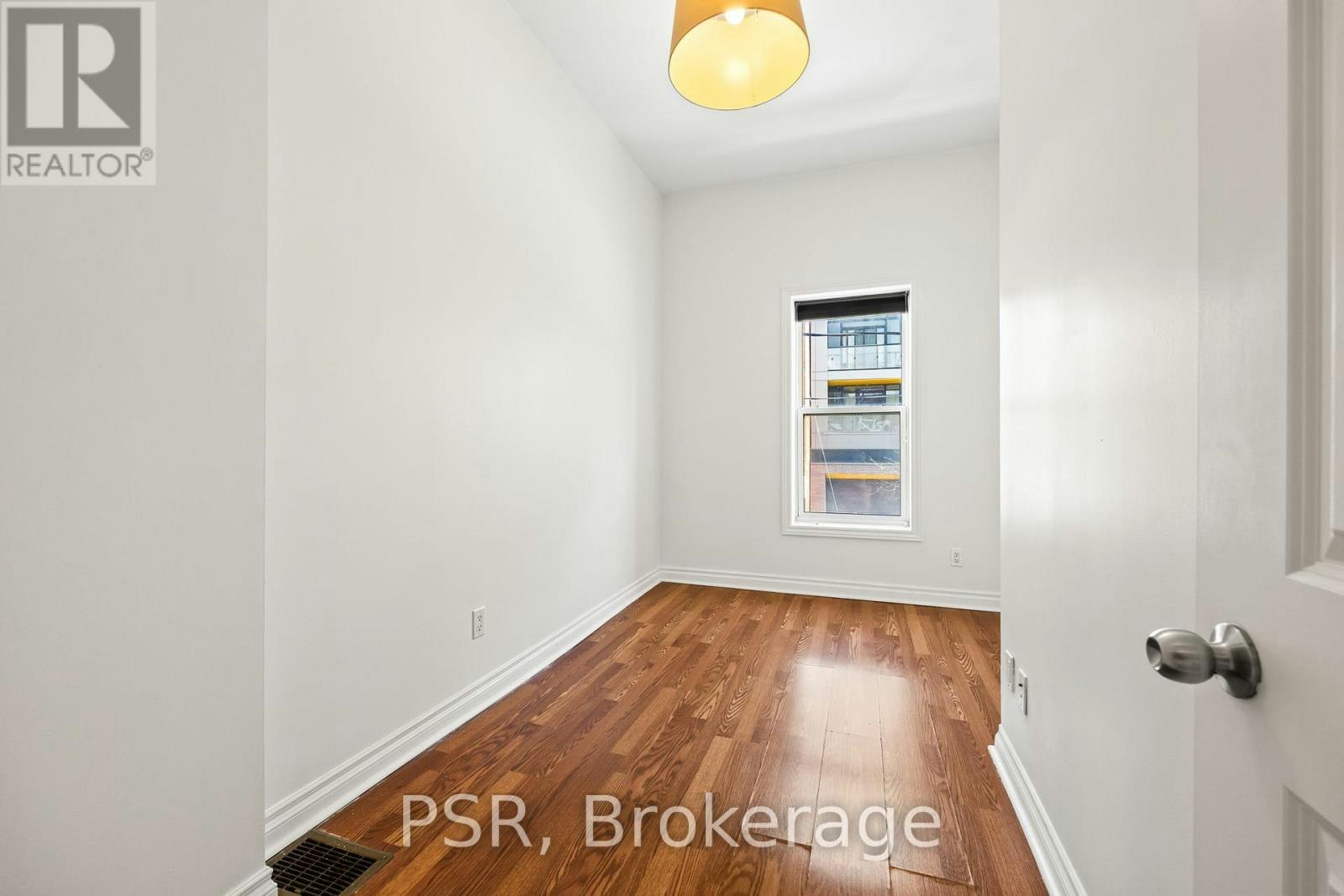 FRONT-112 Ossington Avenue, Toronto, ON, M6J 2Z4 - 16