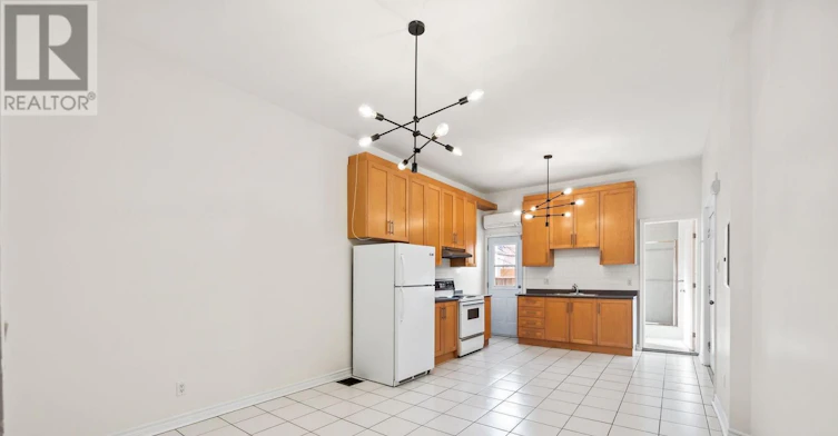 FRONT-112 Ossington Avenue, Toronto, ON, M6J 2Z4 - 9
