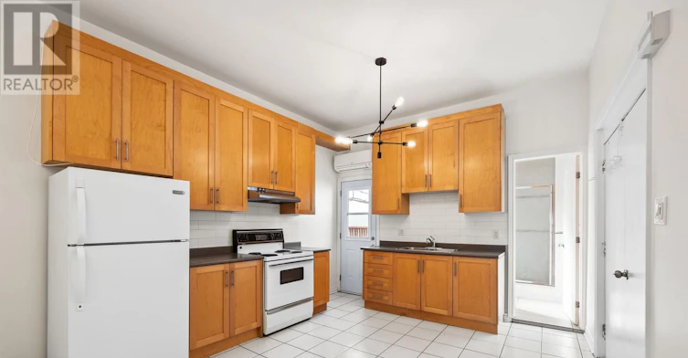 FRONT-112 Ossington Avenue, Toronto, ON, M6J 2Z4 - 6