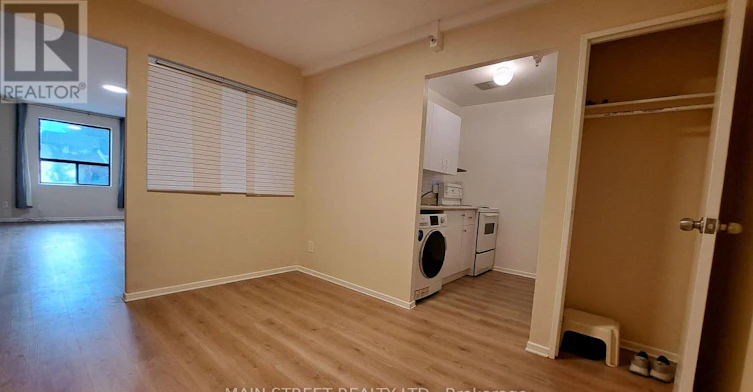 4-2588A Yonge Street, Toronto, ON, M4P 2J3 - 12