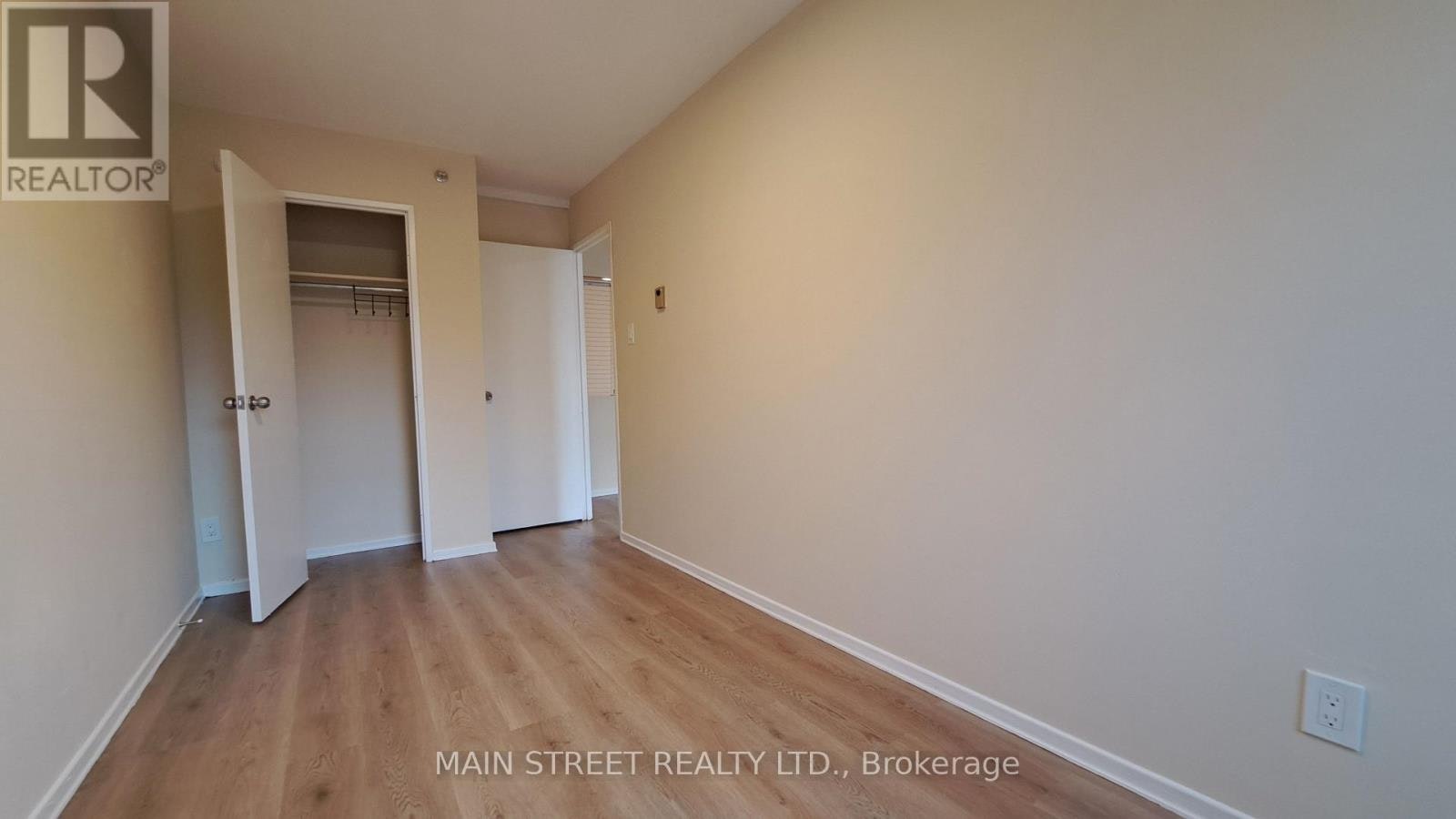 4-2588A Yonge Street, Toronto, ON, M4P 2J3 - 17