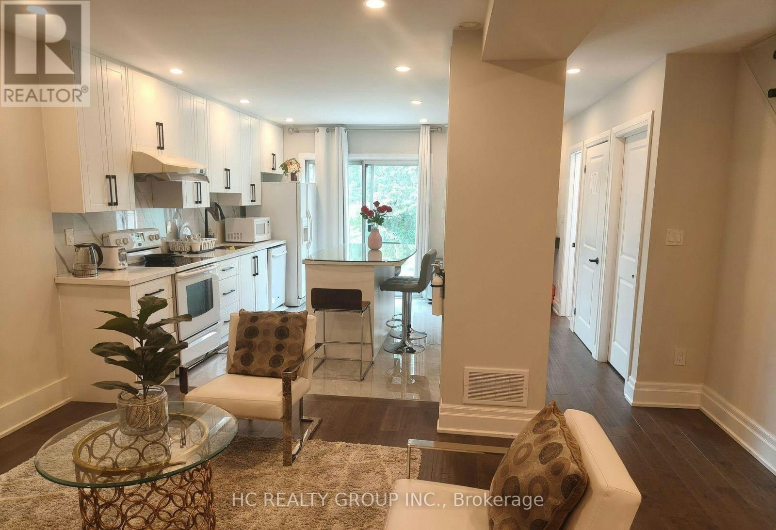118 Courcelette Road, Toronto, ON, M1N 2T2 - 2