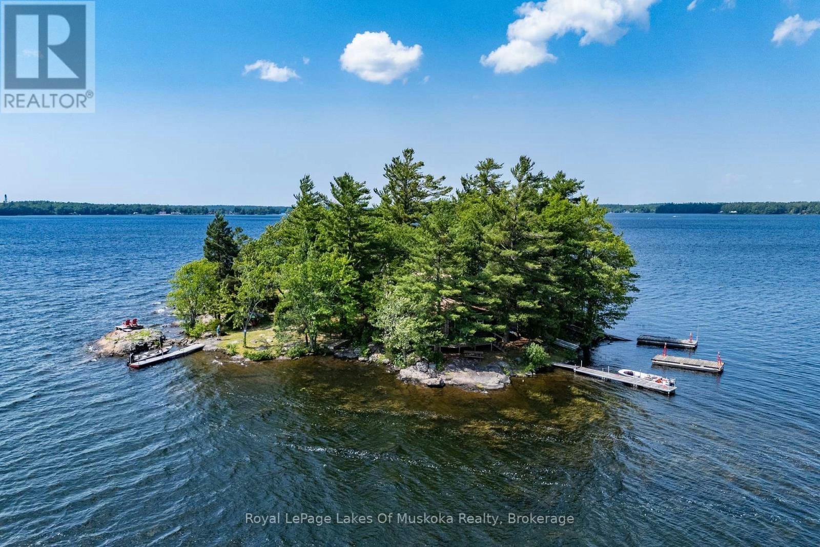 1 Island 2sl Island, Gravenhurst, ON, P1P 1R1