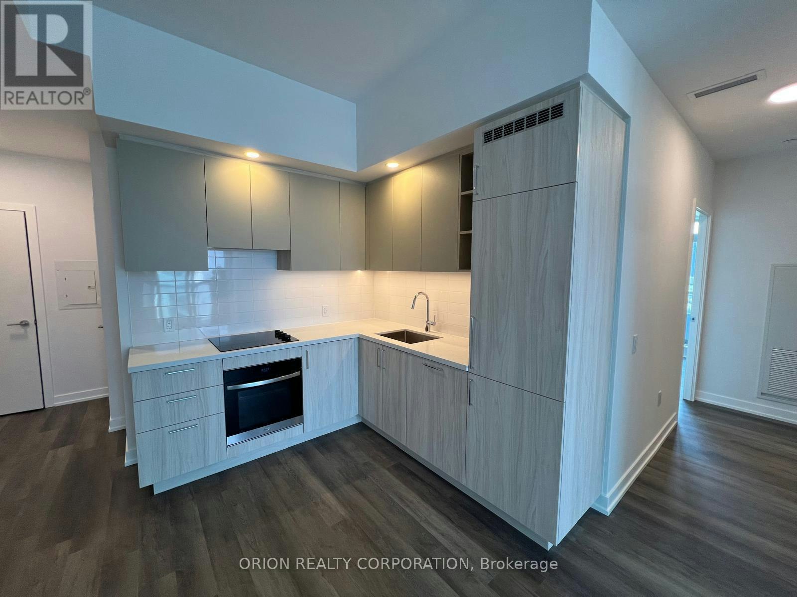 911-5 Meadowdale Road, Toronto, ON, L4K 0C7