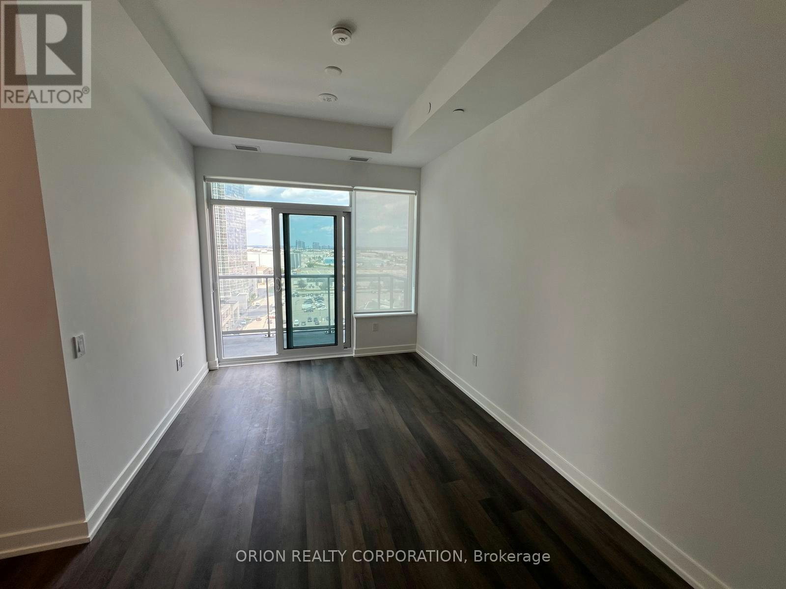 911-5 Meadowdale Road, Toronto, ON, L4K 0C7 - 4