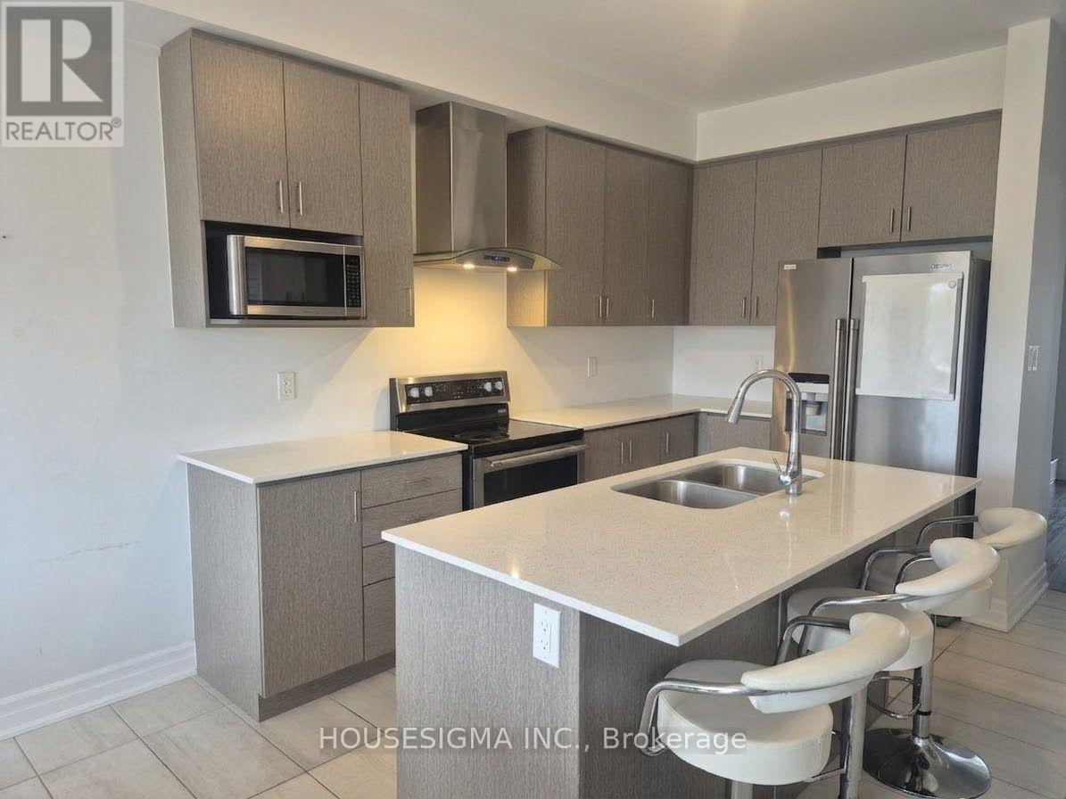 31 Rosanne Circle, Wasaga Beach, ON, L9Z 0N6 - 12