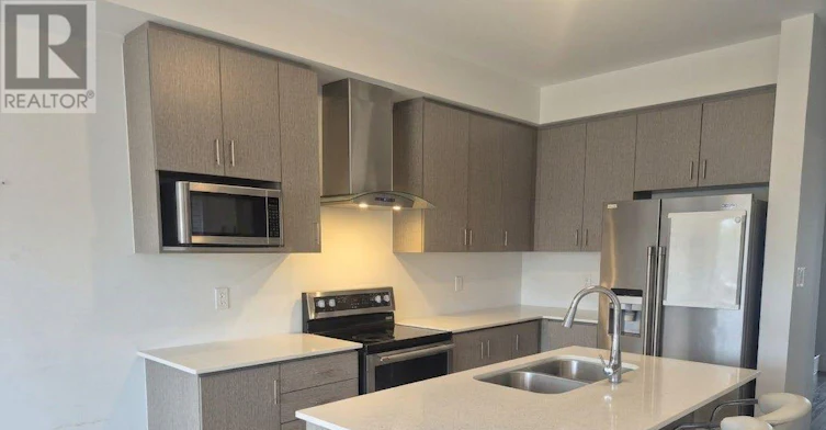31 Rosanne Circle, Wasaga Beach, ON, L9Z 0N6 - 12
