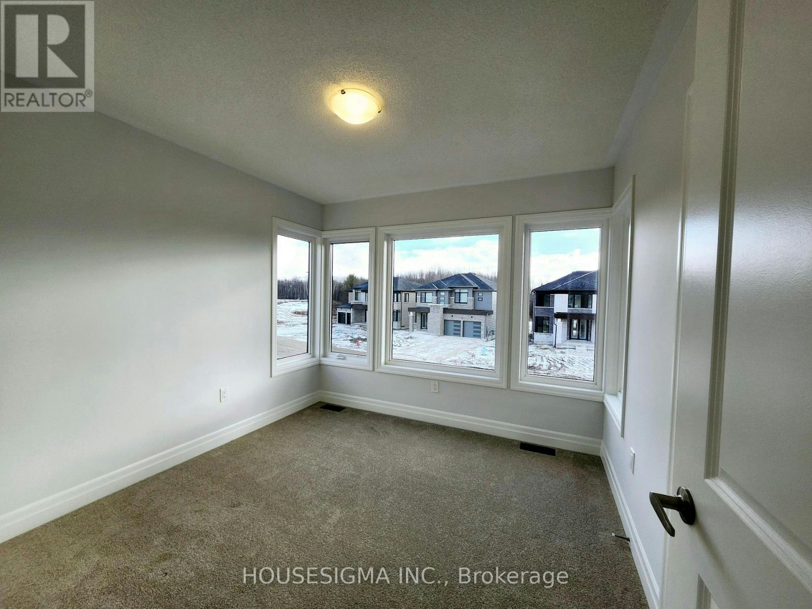 31 Rosanne Circle, Wasaga Beach, ON, L9Z 0N6 - 24