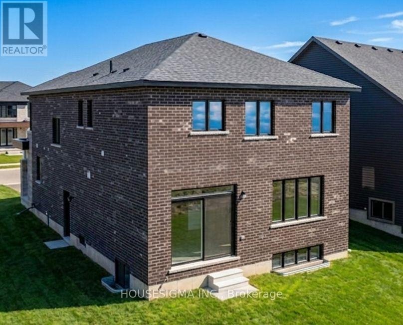 31 Rosanne Circle, Wasaga Beach, ON, L9Z 0N6 - 2