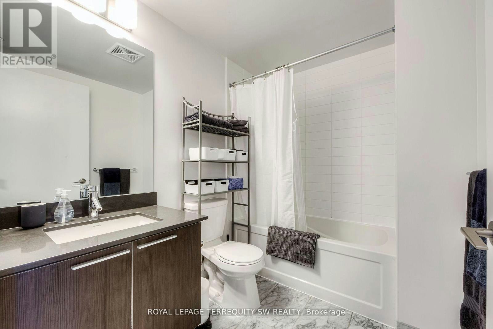 1208-10 Park Lawn Road, Toronto, ON, M8V 0H9 - 9
