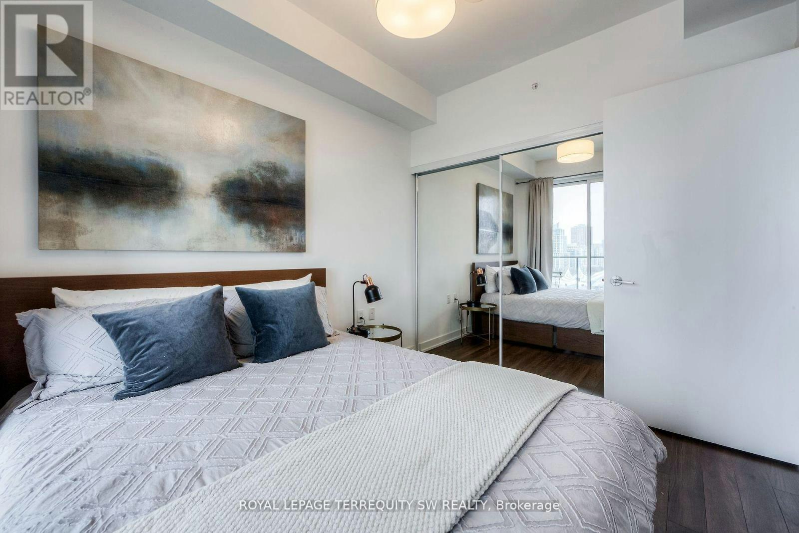 1208-10 Park Lawn Road, Toronto, ON, M8V 0H9 - 8