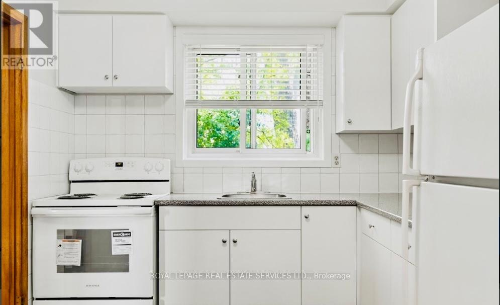 2-50 Peter Street, Mississauga, ON, L5H 2G8 - 10