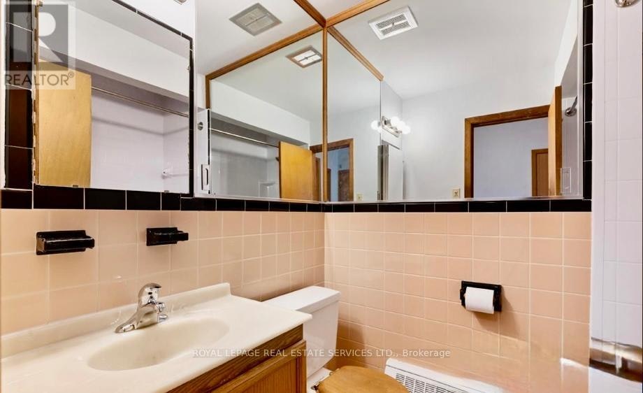 2-50 Peter Street, Mississauga, ON, L5H 2G8 - 4