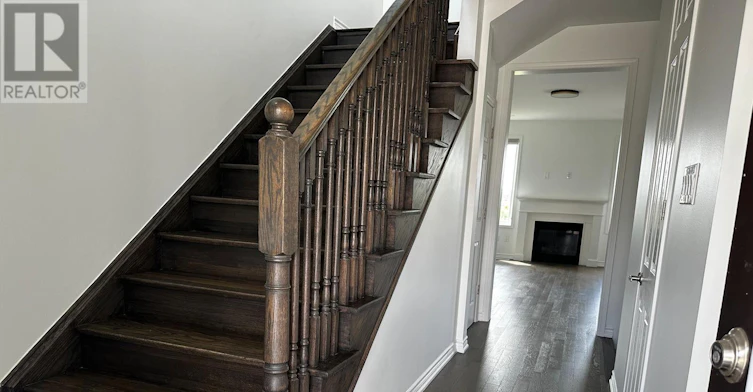 UPPER-147 Yates Drive, Milton, ON, L9E 1S7 - 5