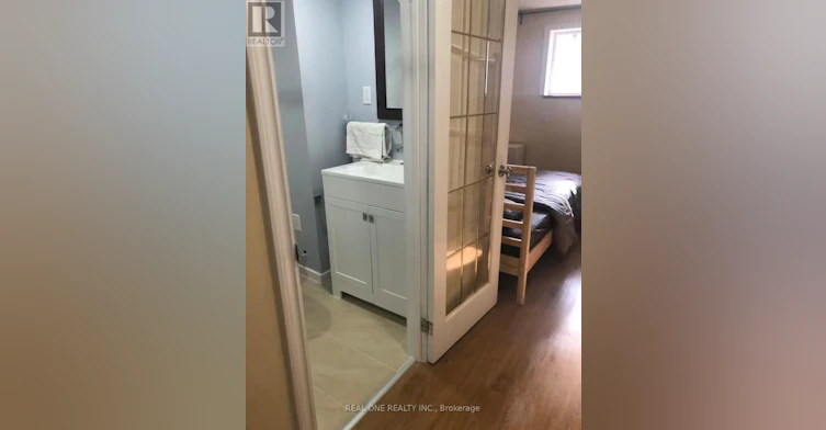 3397 Stoney Crescent, Mississauga, ON, L5M 0N7 - 3