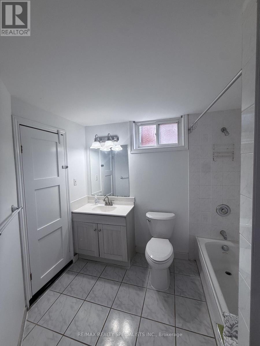 BSMNT-2038 Montcrest Court, Mississauga, ON, L5M 4Y2 - 16
