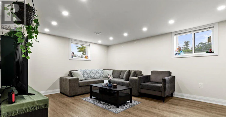 LOWER-161 Hoover Crescent, Hamilton, ON, L9A 3H2 - 5