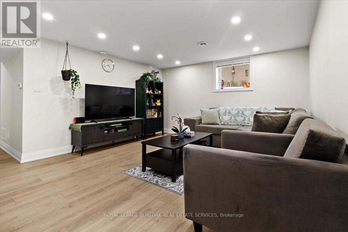LOWER-161 Hoover Crescent, Hamilton, ON, L9A 3H2 - 4