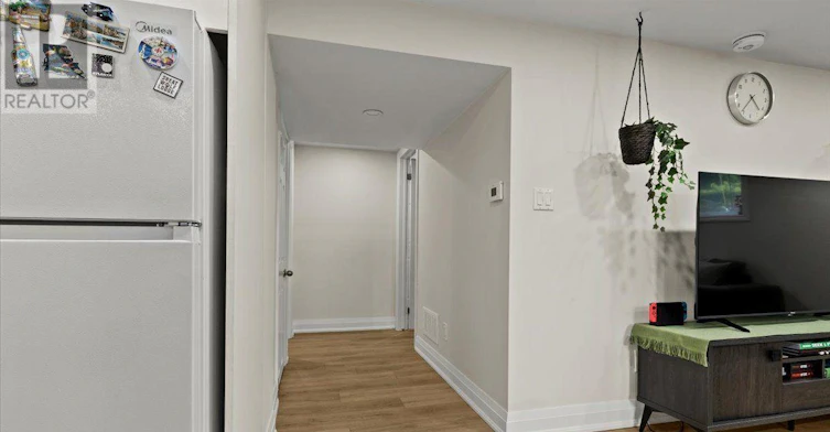 LOWER-161 Hoover Crescent, Hamilton, ON, L9A 3H2 - 8
