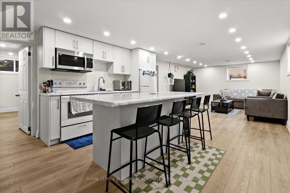 LOWER-161 Hoover Crescent, Hamilton, ON, L9A 3H2 - 3
