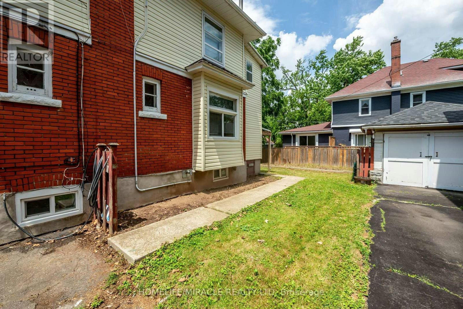 1-4975 Mcrae Street, Niagara Falls, ON, L2E 1P2 - 4