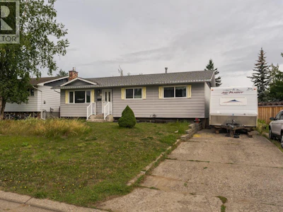 6602 Essex Crescent - 3