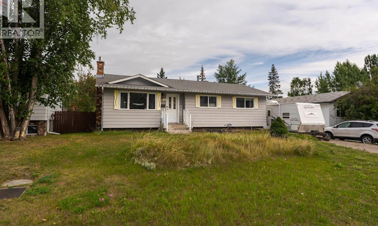 6602 Essex Crescent