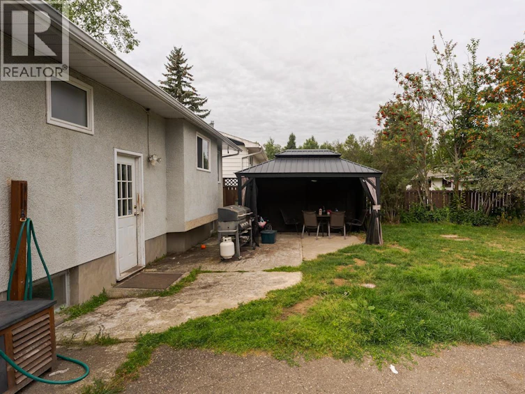 6602 Essex Crescent, Prince George, BC, V2N 2P1 - 6