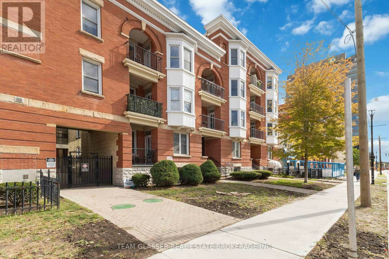 303-440 Wellington Street, London, ON, N6A 3P2