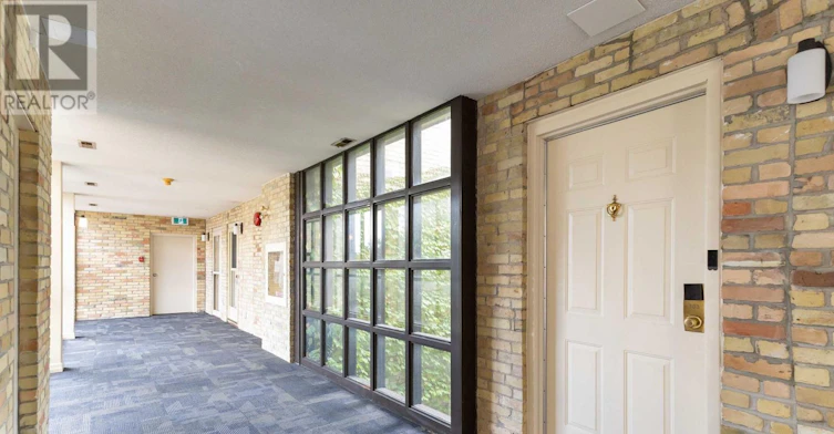 303-440 Wellington Street, London, ON, N6A 3P2 - 3