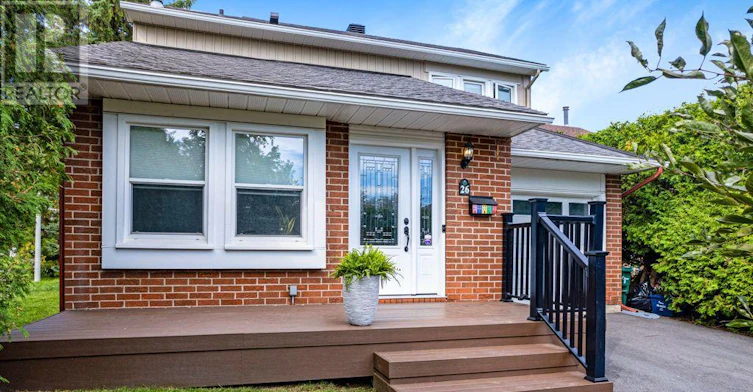 26 Greenboro Crescent, Ottawa, ON, K1T 1W5 - 2
