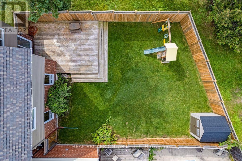 26 Greenboro Crescent, Ottawa, ON, K1T 1W5 - 4