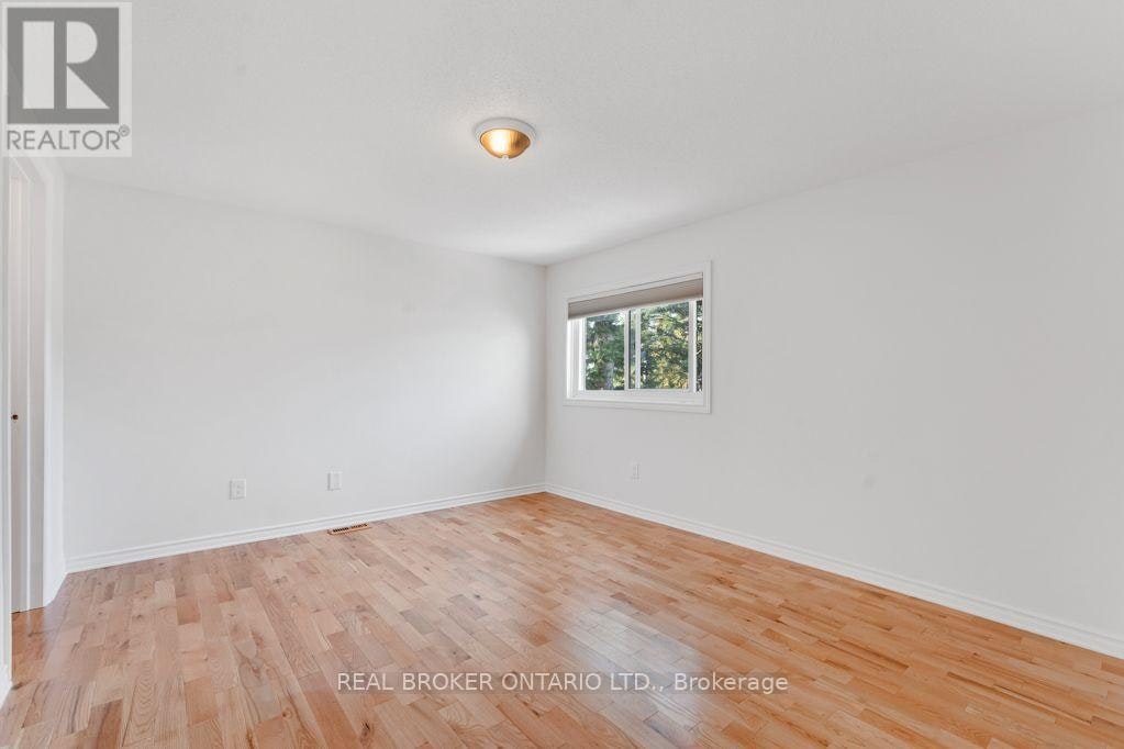 26 Greenboro Crescent, Ottawa, ON, K1T 1W5 - 21