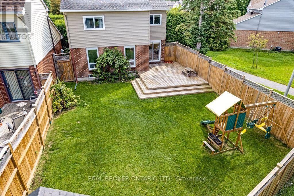 26 Greenboro Crescent, Ottawa, ON, K1T 1W5 - 5
