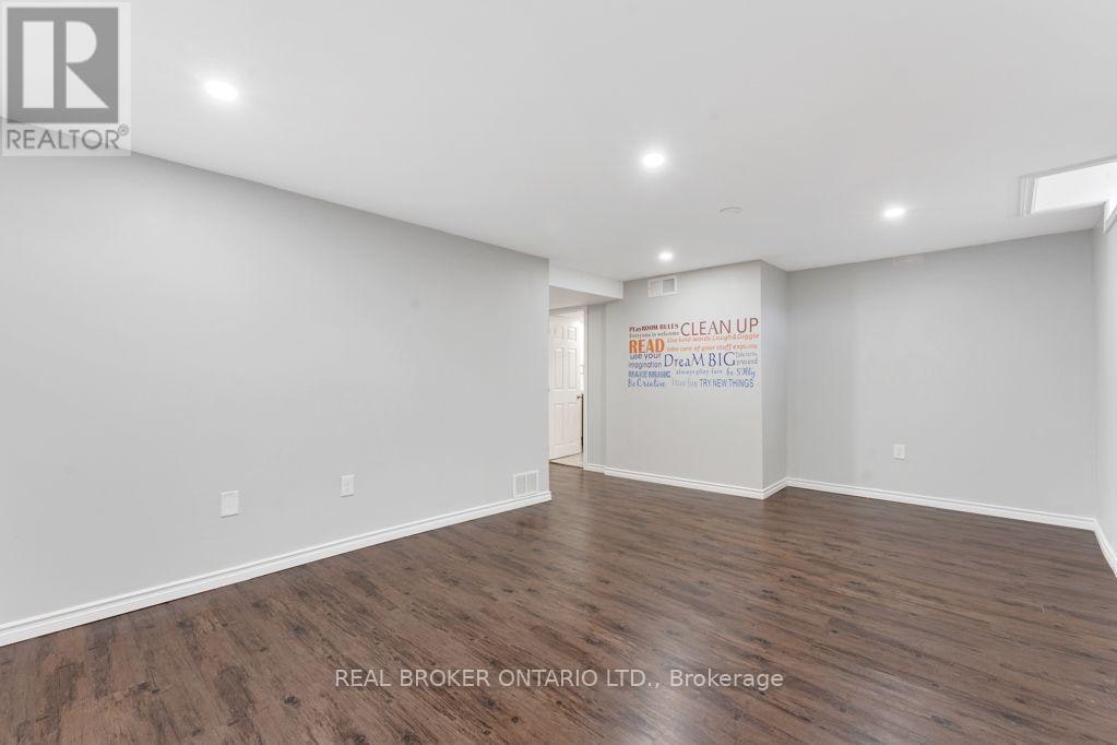 26 Greenboro Crescent, Ottawa, ON, K1T 1W5 - 33