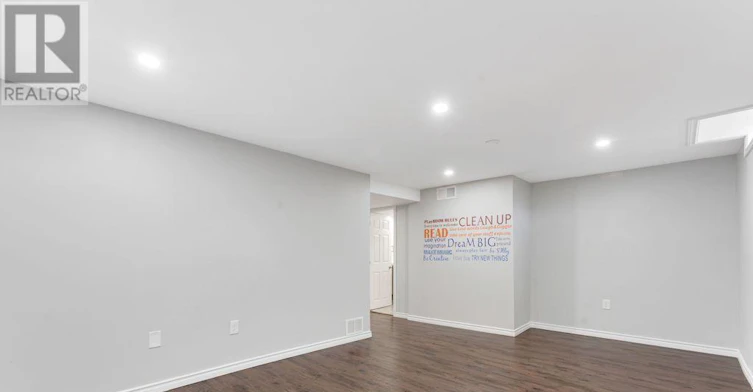26 Greenboro Crescent, Ottawa, ON, K1T 1W5 - 33