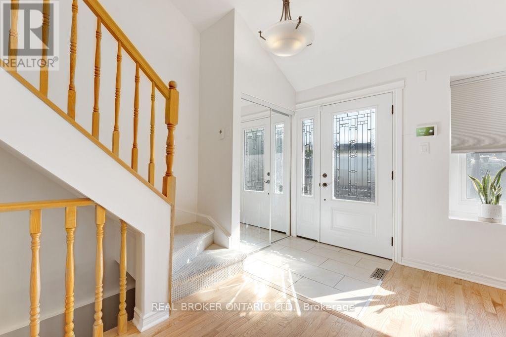 26 Greenboro Crescent, Ottawa, ON, K1T 1W5 - 7