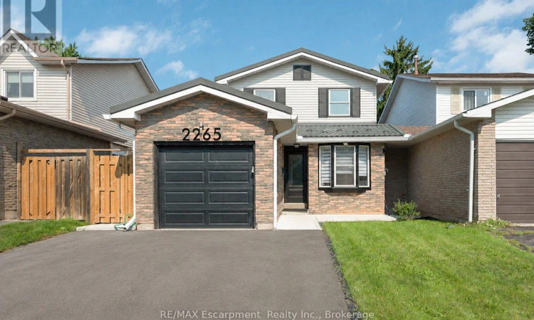 2265 Middlesmoor Crescent