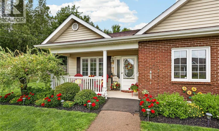 31 Adelie Lane