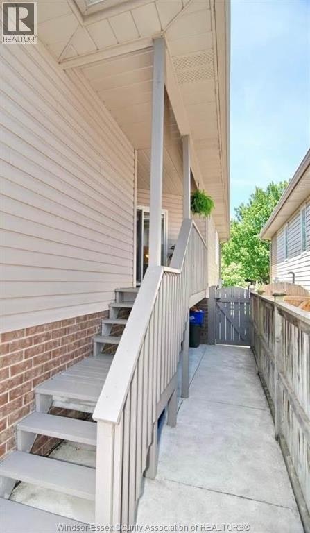 4262 Showdown, Windsor, ON, N9G 3B1 - 2