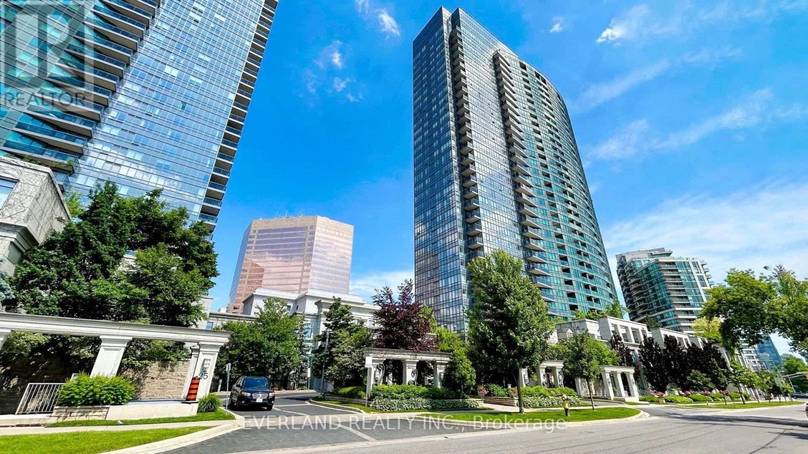 707-15 Greenview Avenue, Toronto, ON, M2M 4M7