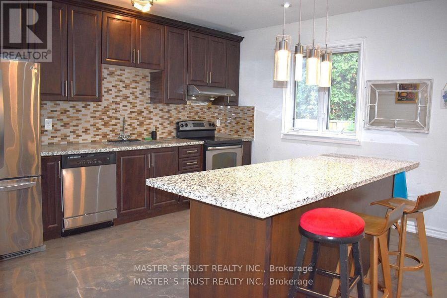 966 Dundas Street E, Toronto, ON, M4M 1R5 - 9