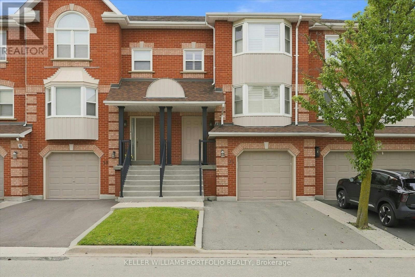 21 Tova Place, Vaughan, ON, L4J 8C4