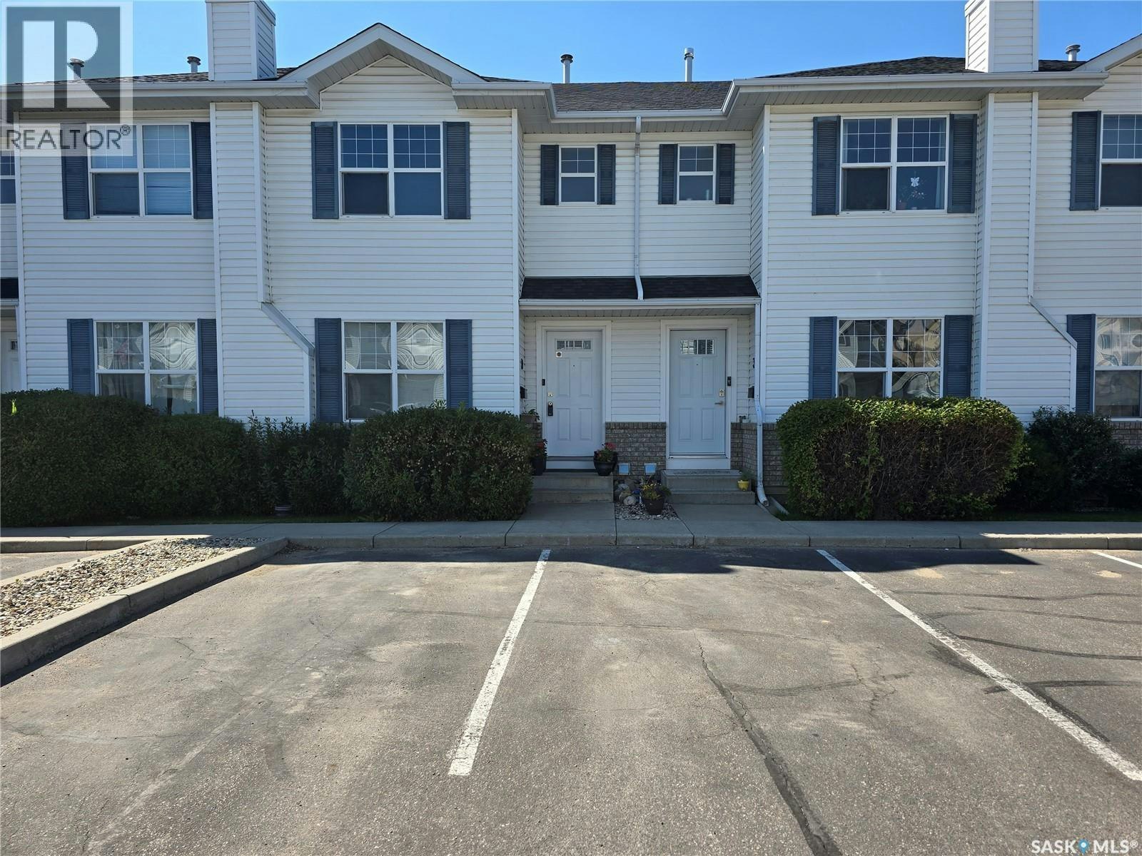 30-102 Pawlychenko Lane, Saskatoon, SK, S7V 1G9