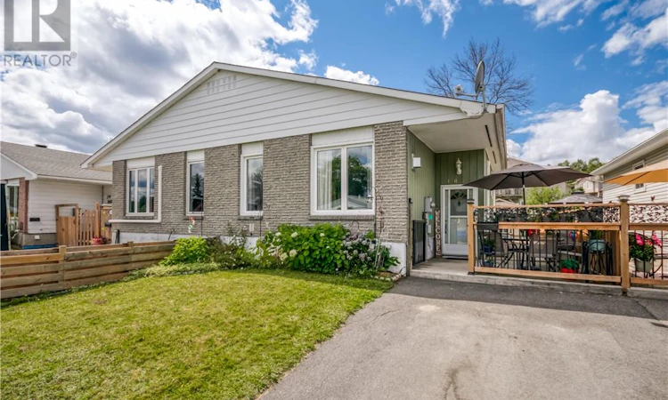 1035 Woodbine Avenue