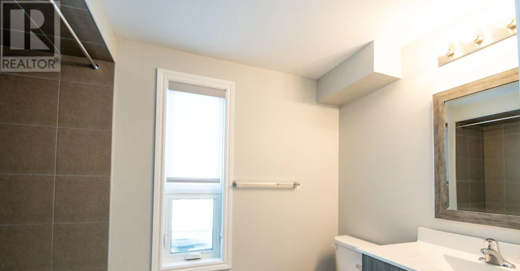 302-143 Bloor Street W, Oshawa, ON, L1J 1P5 - 7