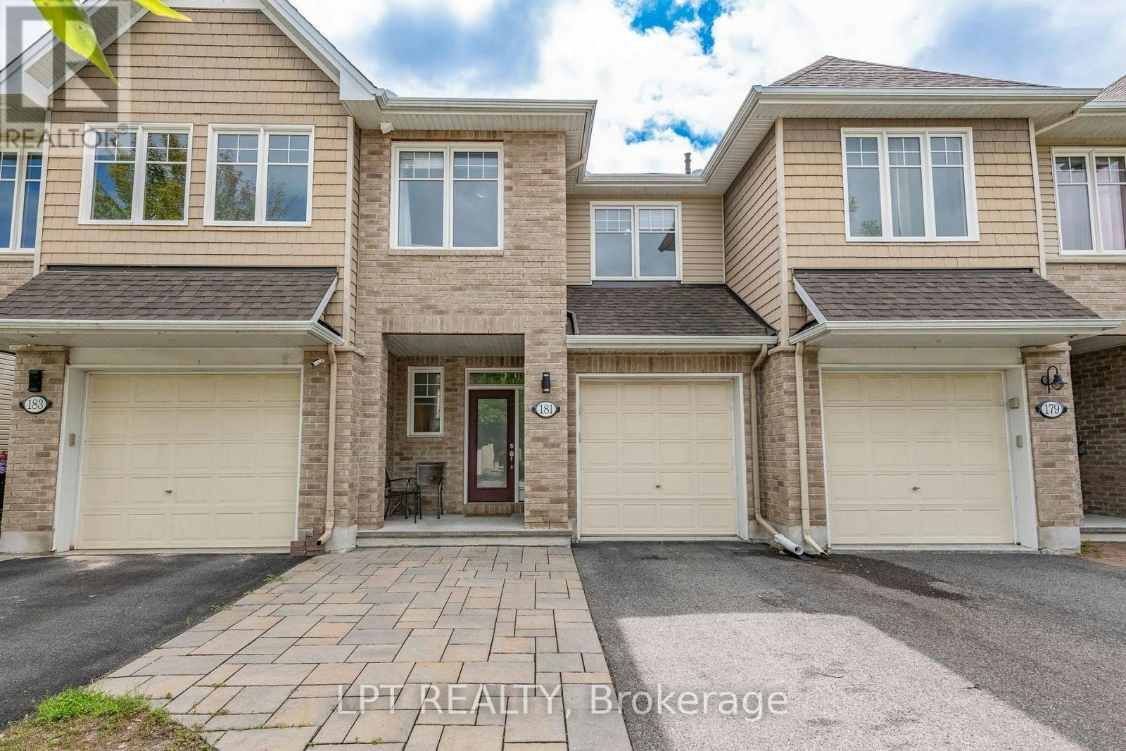 181 Manorwood Crescent, Ottawa, ON, K1T 3T8 - 2