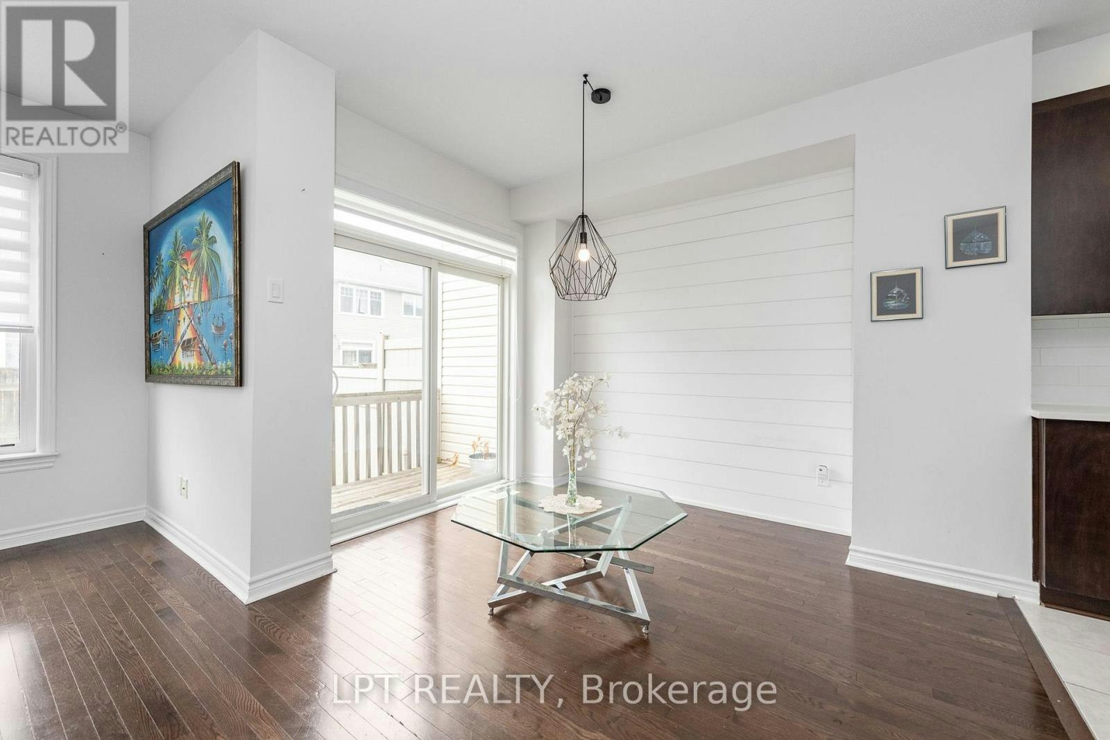 181 Manorwood Crescent, Ottawa, ON, K1T 3T8 - 18