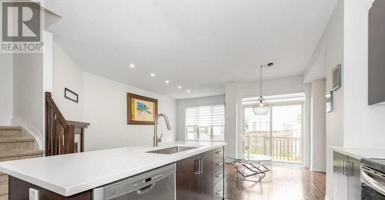 181 Manorwood Crescent, Ottawa, ON, K1T 3T8 - 8